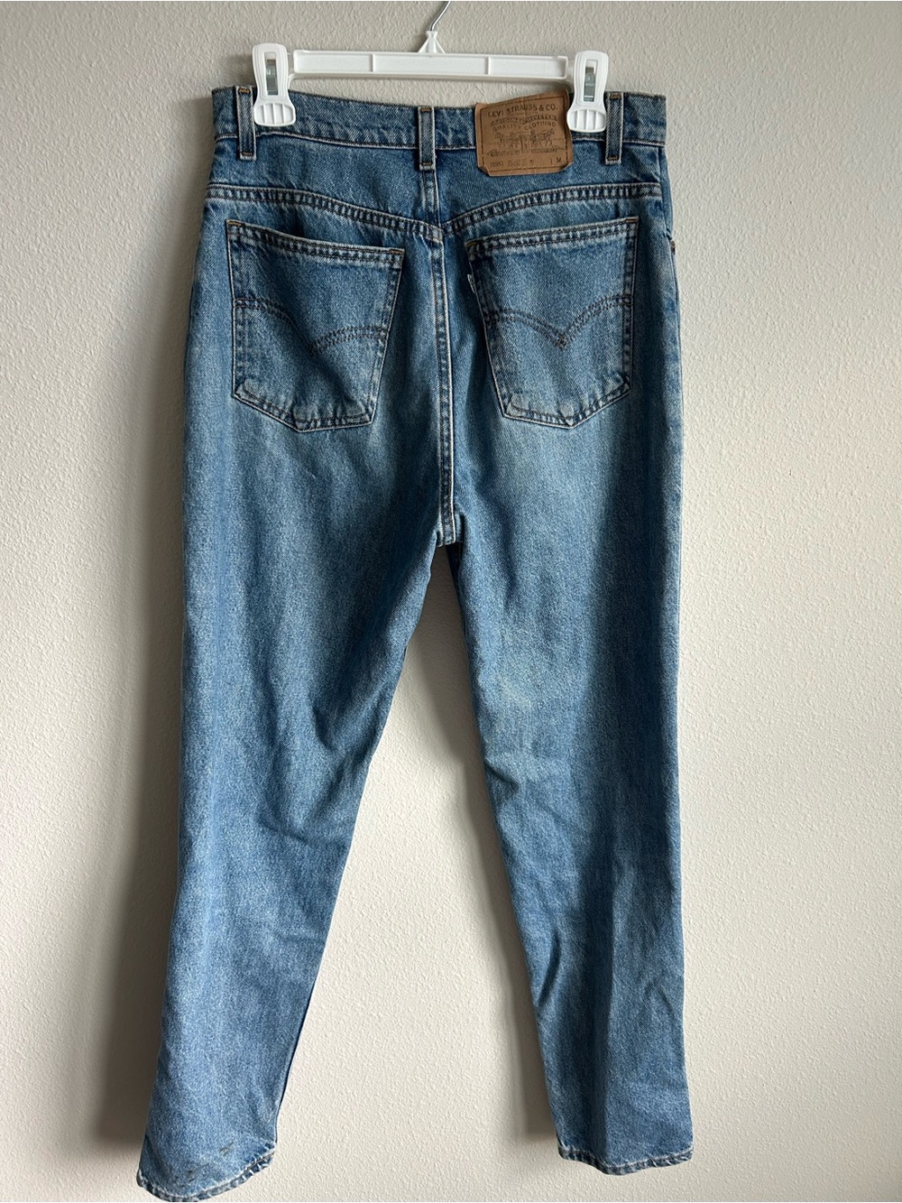 Vintage White Tag Levi's 550 Relaxed Fit Tapered Leg